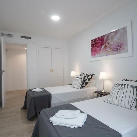 Stylish *New* Apartment In Alicante W/ 4 Bedrooms Exterior foto